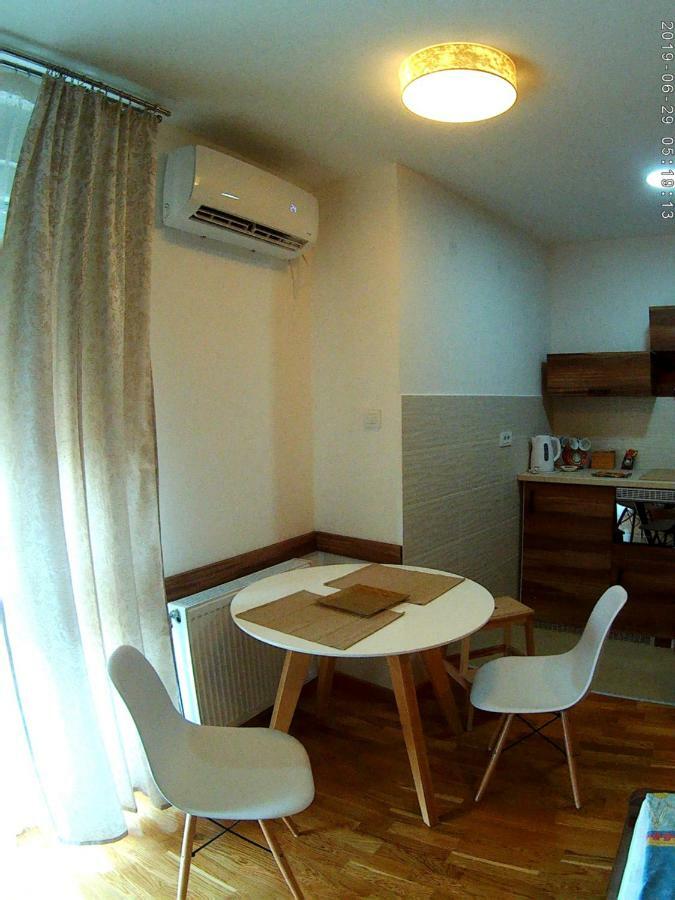 Uki-Modern Apartment With Parking Novi Sad Ngoại thất bức ảnh