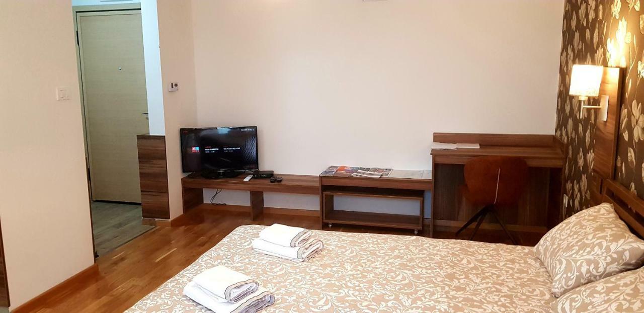 Uki-Modern Apartment With Parking Novi Sad Ngoại thất bức ảnh